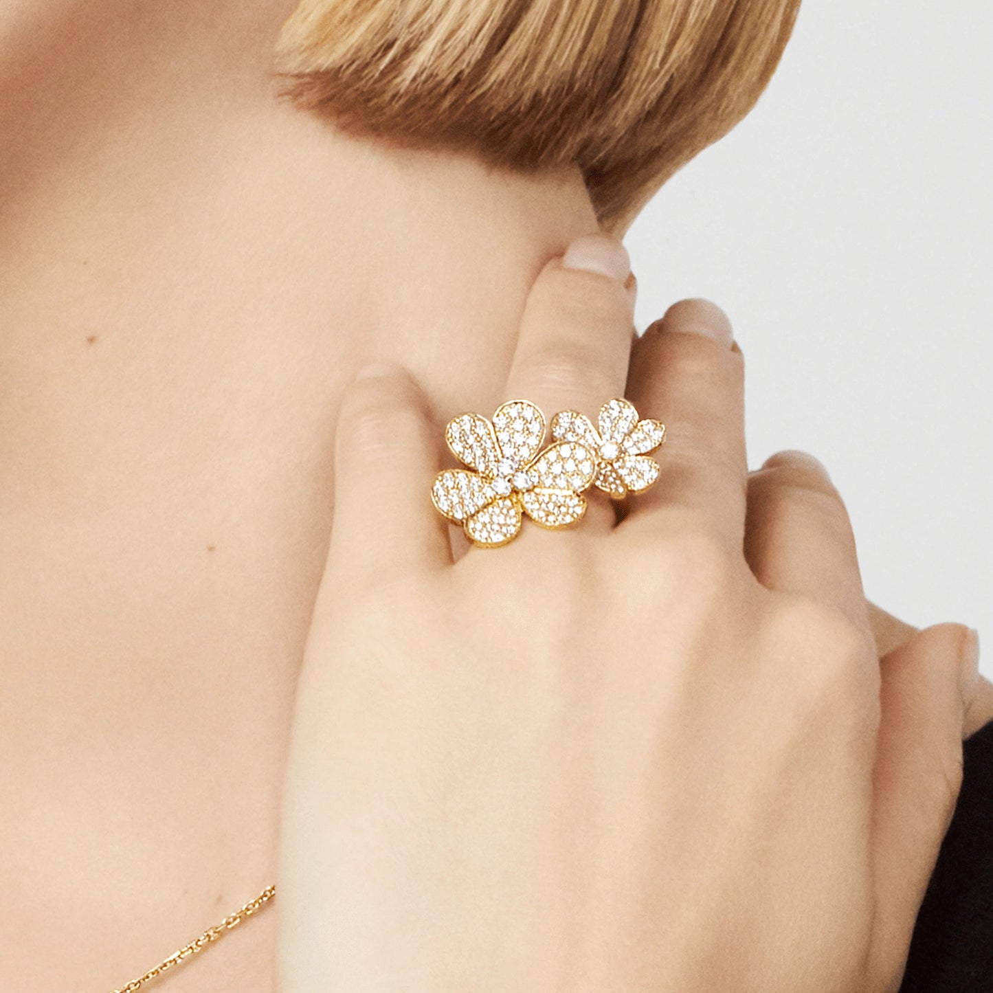 Van Cleef & Arpels ring