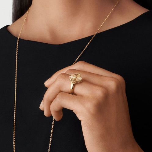 Van Cleef & Arpels ring