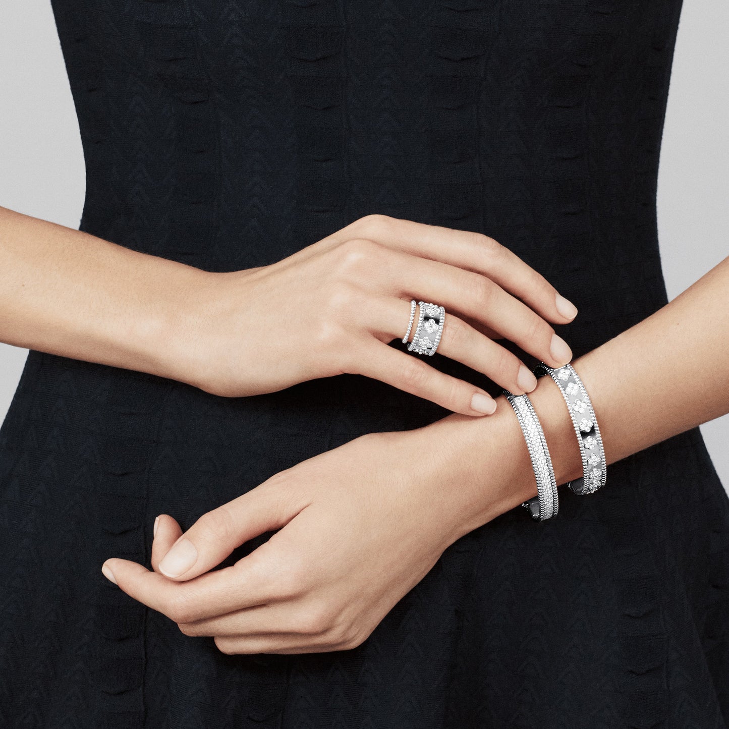 Van Cleef & Arpels ring