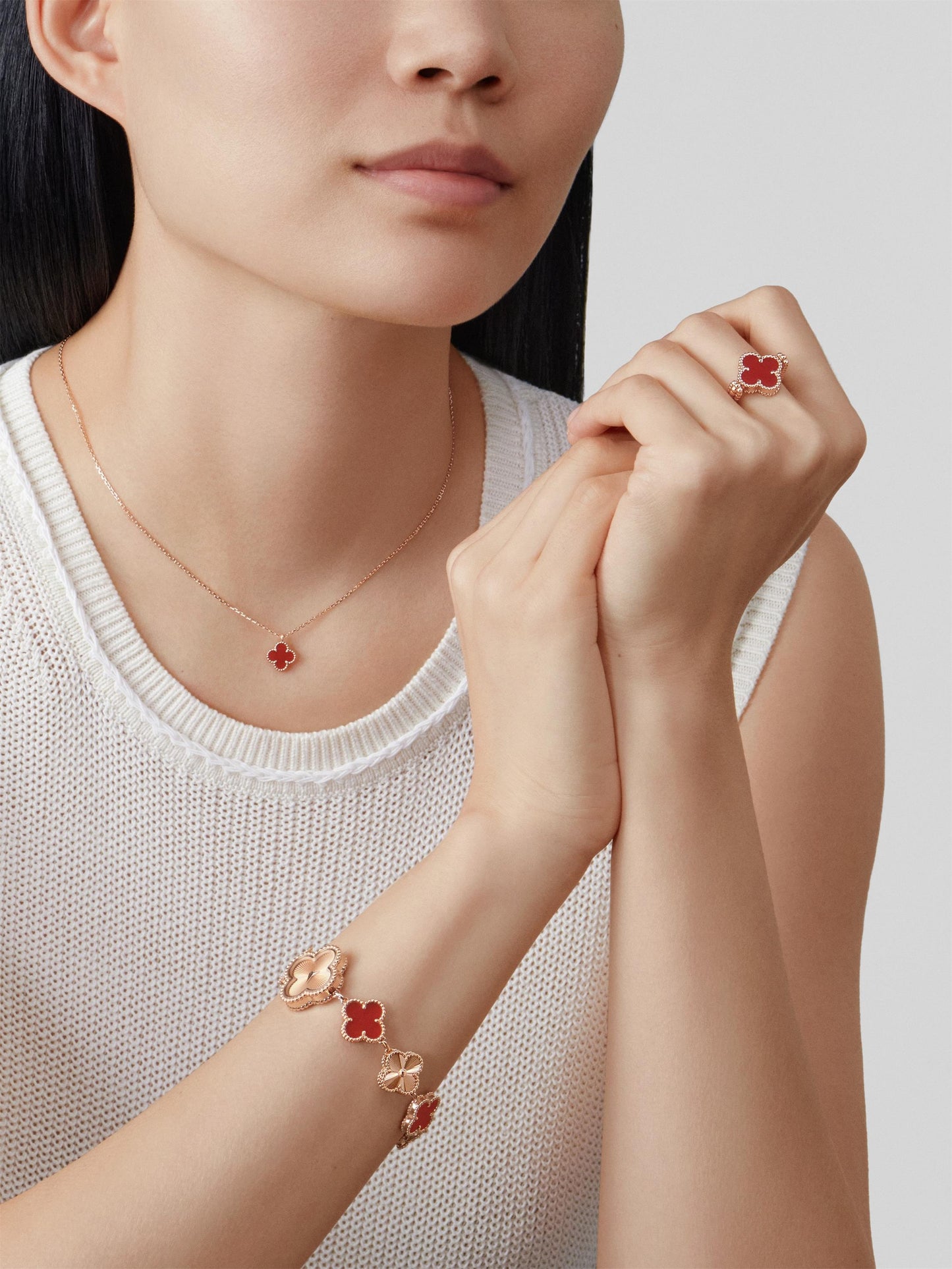 Van Cleef & Arpels ring