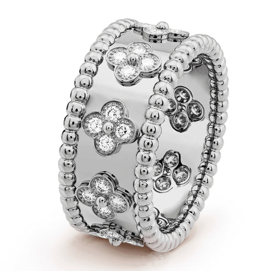 Van Cleef & Arpels ring