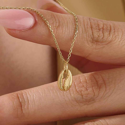 Stainless steel seashell pendant necklace