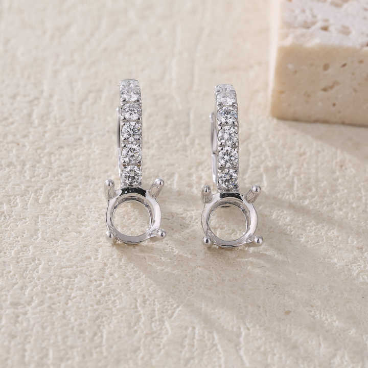 18 karat gold natural diamond embedded gem earrings