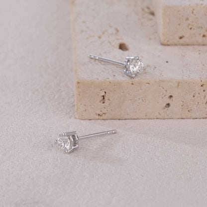 18k gold top quality three claws IGI certified natural diamond stud earrings